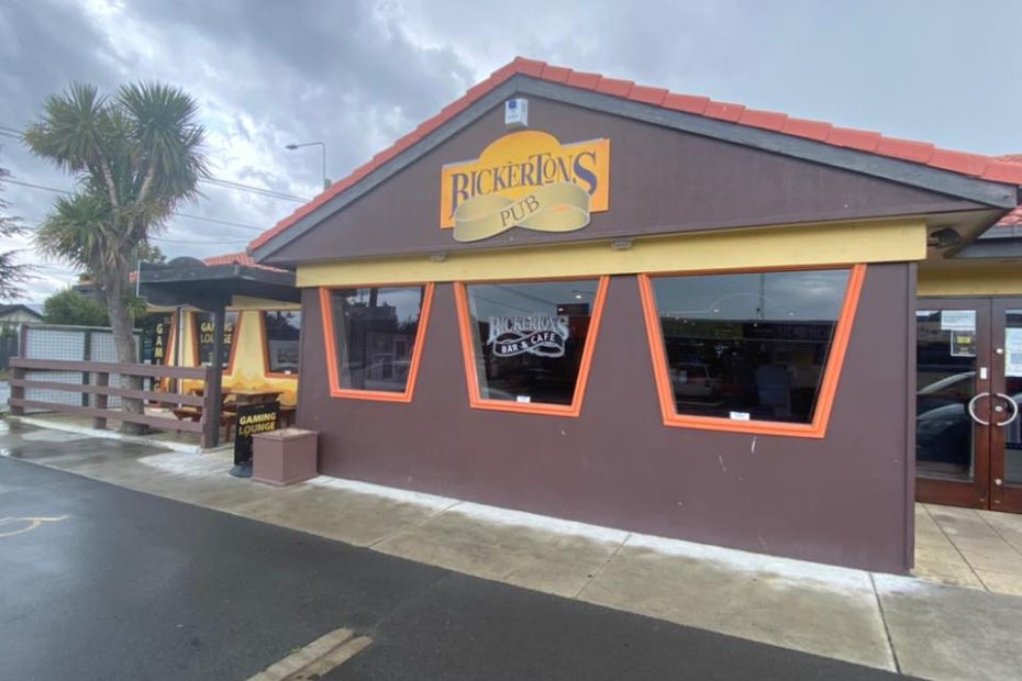 Bickertons Pub (formerly Aranui Tavern), 317 Pages Road, Aranui, Christchurch